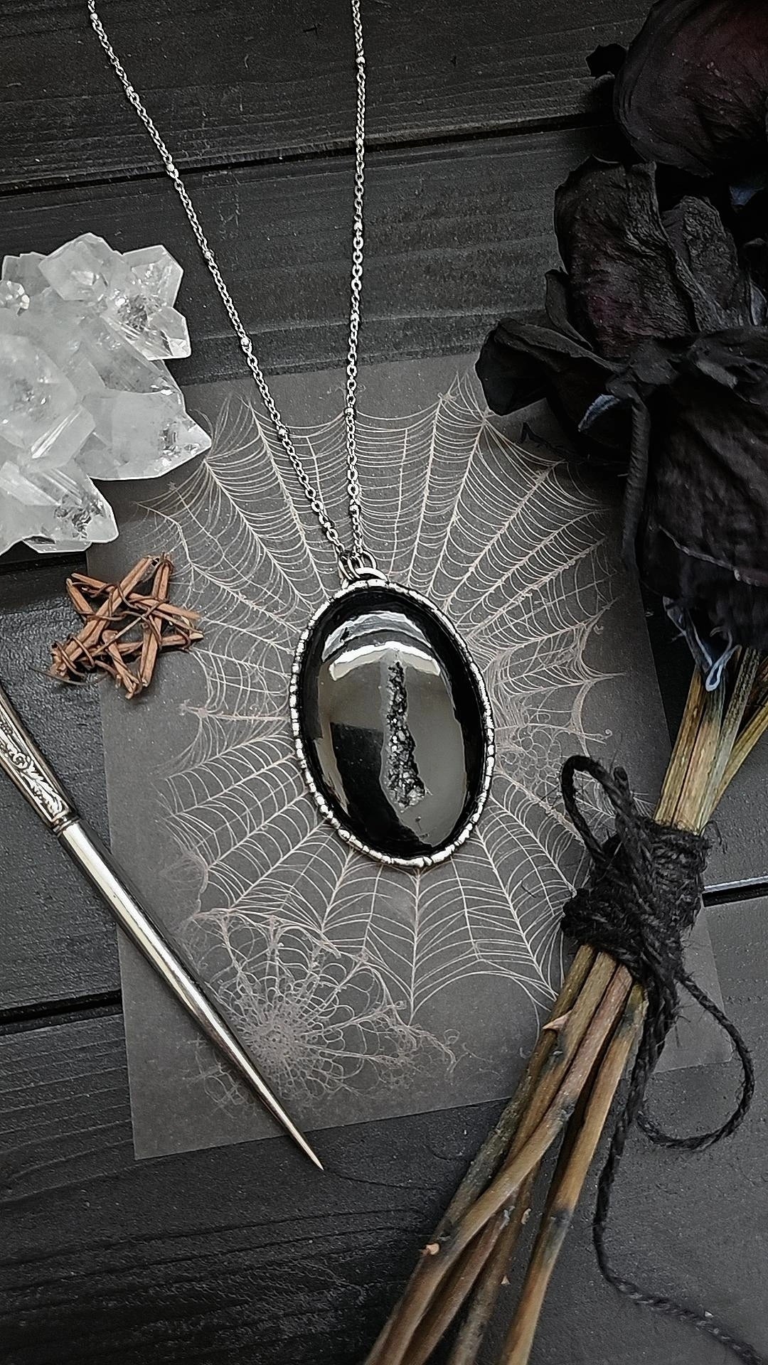 Onyx crystal Pendant
