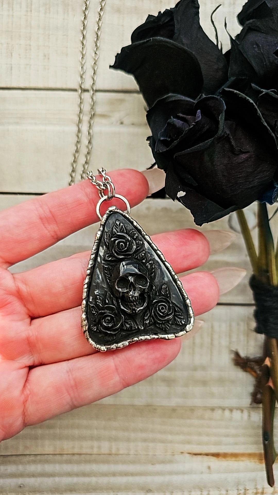 Skull and Rose Planchette Pendant 💀🥀
