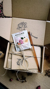 Roses Thorn Botanical Rejuvenation Serum